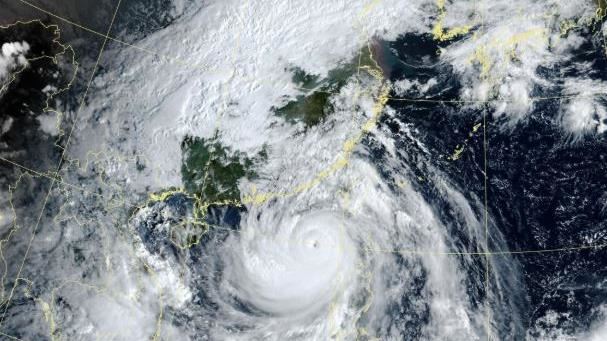 樺加沙外圍環流炸大台北！雨勢減緩還要等