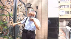 柯文哲今天戴著口罩出發前往北院開庭。（圖／翻攝畫面）