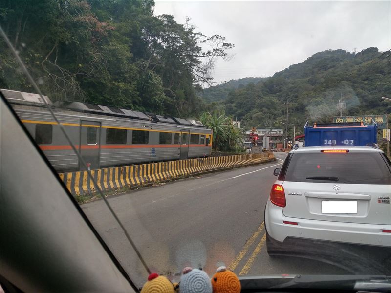 台鐵內灣線今（23日）清晨發生死亡事故。（示意圖，非此次事件／記者羅欣怡攝影）