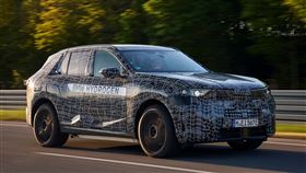BMW X5偽裝車。（圖／翻攝BMW網站）