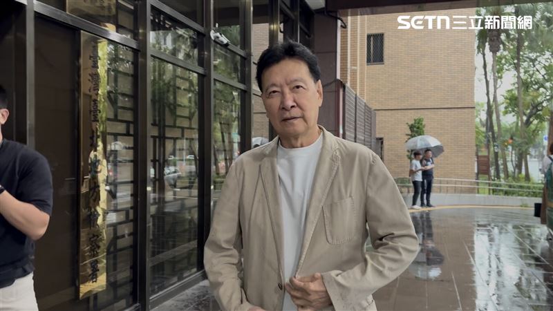 趙少康現身台北地檢署。（圖／記者楊佩琪攝）