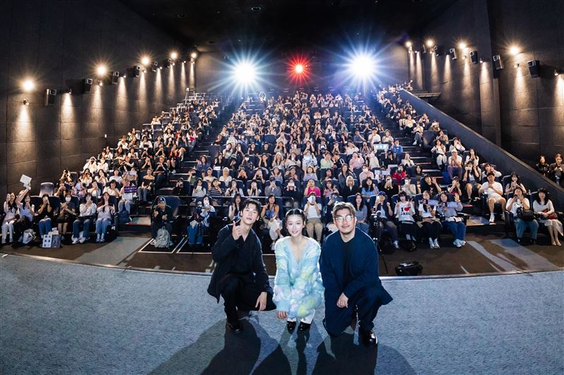 《他年她日》世界首映獲得熱烈掌聲。（圖／甲上娛樂提供）