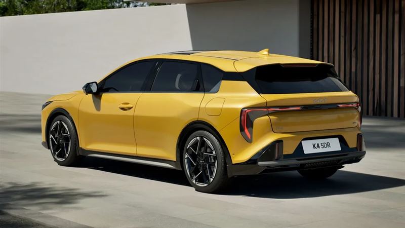 Kia K4直球挑戰Volkswagen Golf與Ford Focus。（圖／翻攝Kia網站）