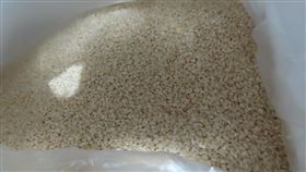 塞席爾商堯熙股份有限公司台灣分公司從中國進口的一批「白芝麻」檢出殘留農藥不合格。（圖／食藥署提供）