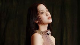 歐陽娜娜重回「舊愛」環球音樂懷抱，再次合作推出新專輯。（圖／環球音樂提供）