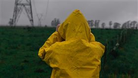 雨衣,雨天,下雨,颱風。（示意圖／Pexels）