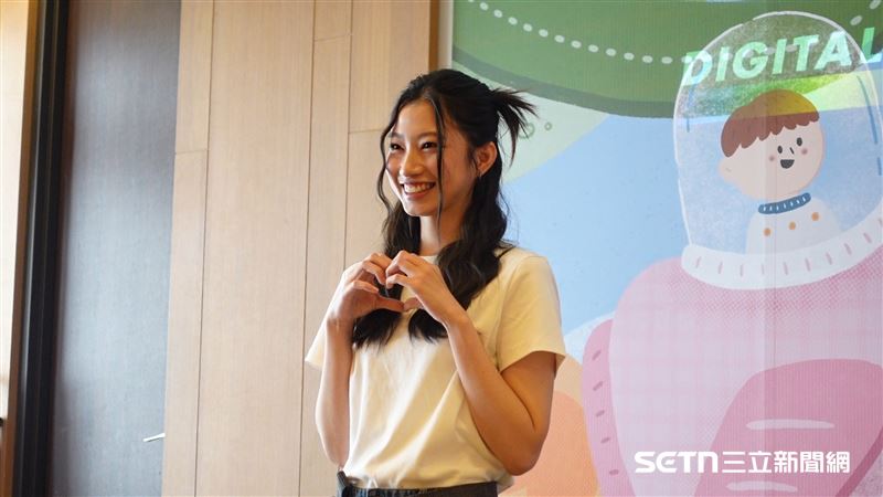選擇公益記者會當自己首度公開出席的活動，顧穎謙虛表示，希望透過自己的一點力量，讓大家認識這些孩子們，還有傳遞溫暖且正向的精神，帶給同樣沒自信的人們。（圖／記者張雅筑攝）