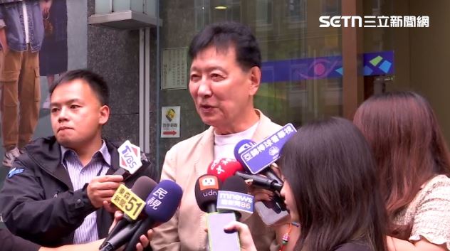 趙少康今天接受媒體聯訪，大酸還沒當選黨主席就這樣搞，當選後一定令不出中央黨部。（圖／翻攝畫面）