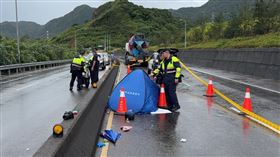車禍事故發生後的現場。（圖／翻攝畫面）