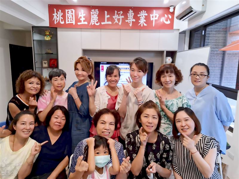 張美君在生麗國際找回使命感，幫助更多女性重拾自信美麗。（圖／業者提供）