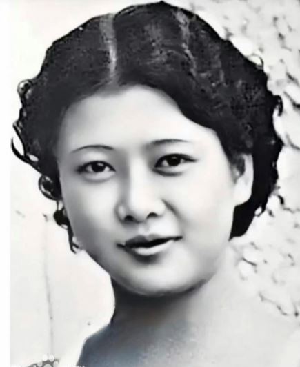 楊秀瓊成了權勢的裝飾品，被軍閥帶著出席宴會炫耀。（圖／翻攝自百度百科）
