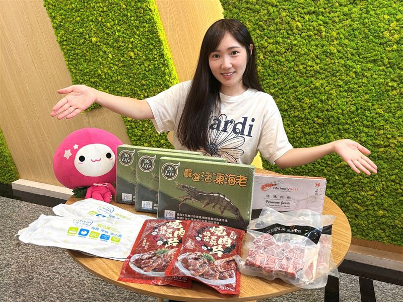 momo生鮮買氣狂飆5成，《燃燒吧烤肉魂》限時開跑、《咖啡大賞》優惠登場。（圖／品牌業者提供）