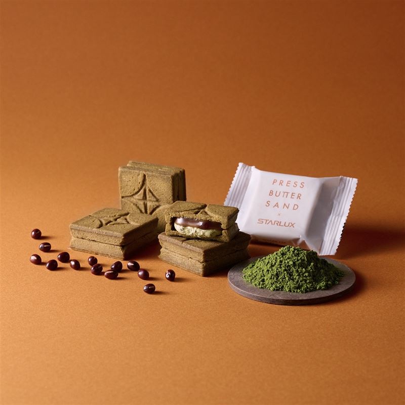 廣受日本航線旅客歡迎的PRESS BUTTER SAND也開發全新機上限定口味，宇治抹茶與北海道紅豆。（圖／星宇航空提供）