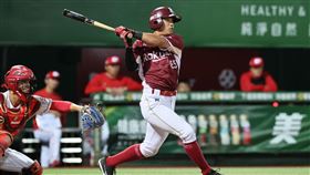 樂天桃猿開箱新秀許賀捷，敲出生涯首安。（圖／樂天桃猿提供） 