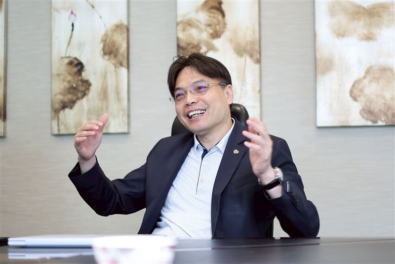 互動資通創辦人郭承翔，贏在即時通訊賽道上的狂人。（圖／記者鄭孟晃攝影）
