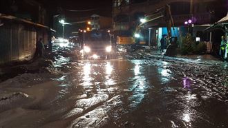 花蓮鄉民深夜直擊驚:水又要進光復了!