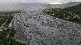 馬太鞍溪堰塞湖釀災  泥水滾滾