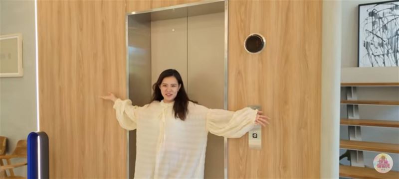 謝依霖坦言電梯是最讓她猶豫的設計。（圖／翻攝自YouTube）
