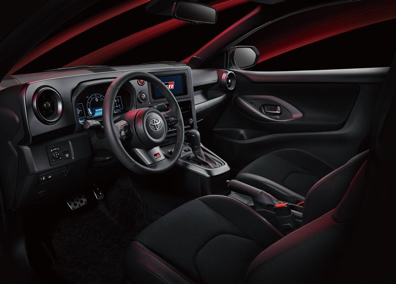 品牌首度引進自排GR YARiS。（圖／TOYOTA提供）