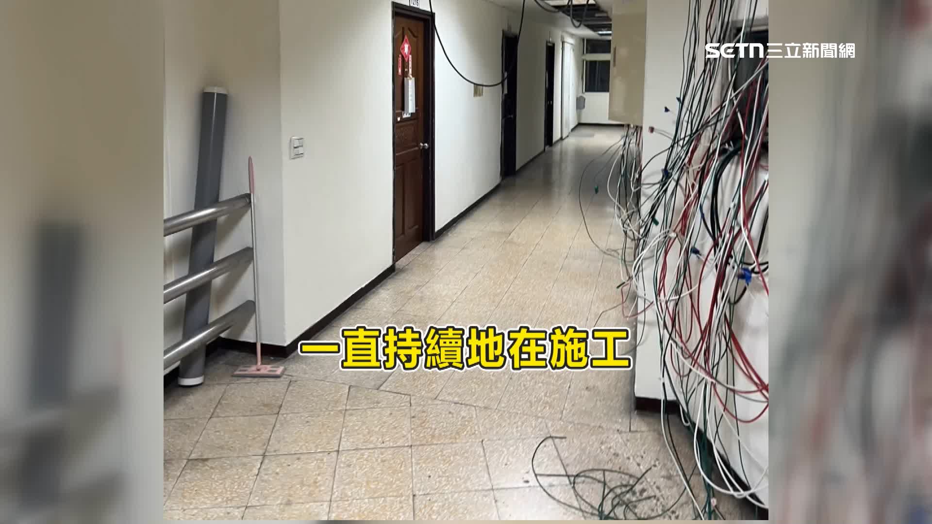 學生表示原本應該暑期就要結束但一路到開學第三周仍遲遲未完工