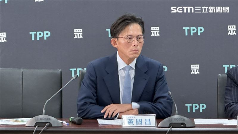 針對詹凌瑀踢爆跟拍王義川的李郁衿是妻子高翔的左右手，黃國昌表示，沒回應必要。（圖／記者詹宜庭攝影）