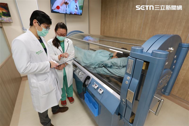 婦患纖維肌痛症連走路都難　靠高壓氧治癒