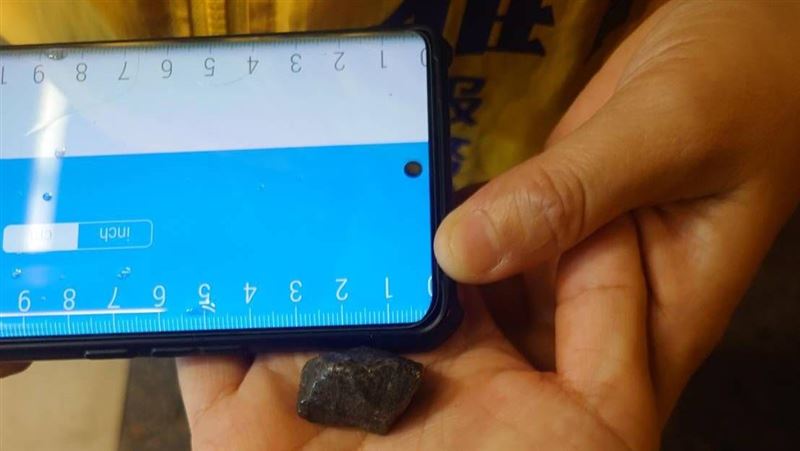 天坑建案又出包「灌漿爆模」混凝土砸車