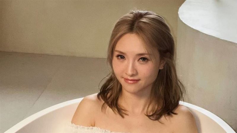 林欣彤凌晨突開直播，驚恐喊話要被殺。（圖／翻攝自林欣彤IG）