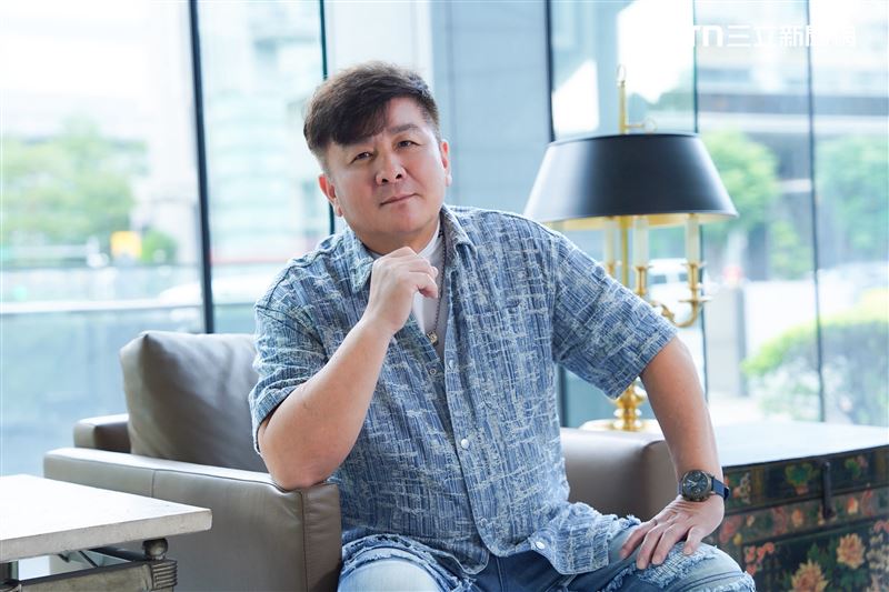 劉家榮曾經負債兩千萬，重回家業豬肉攤賣肉。（圖／記者趙于瑩攝影）