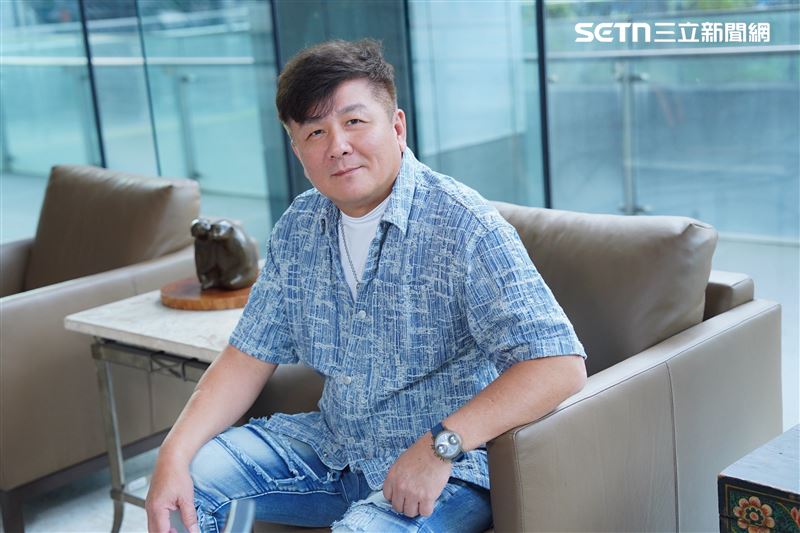 劉家榮曾經負債兩千萬，重回家業豬肉攤賣肉。（圖／記者趙于瑩攝影）