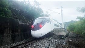 樺加沙颱風.自強號,出軌,中斷