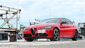 Alfa Romeo Giulia Intensa。（圖／記者鍾釗榛攝）