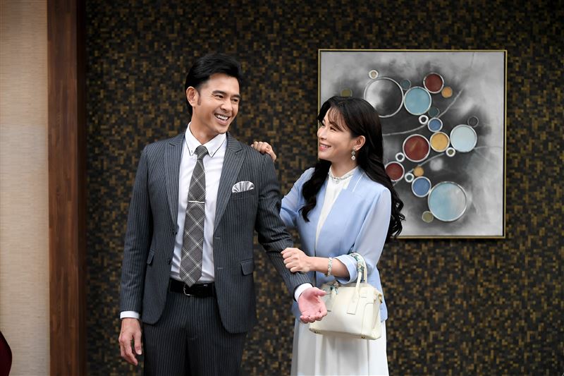 德馨（右）飾演黃玉榮的老婆。（圖／三立提供）