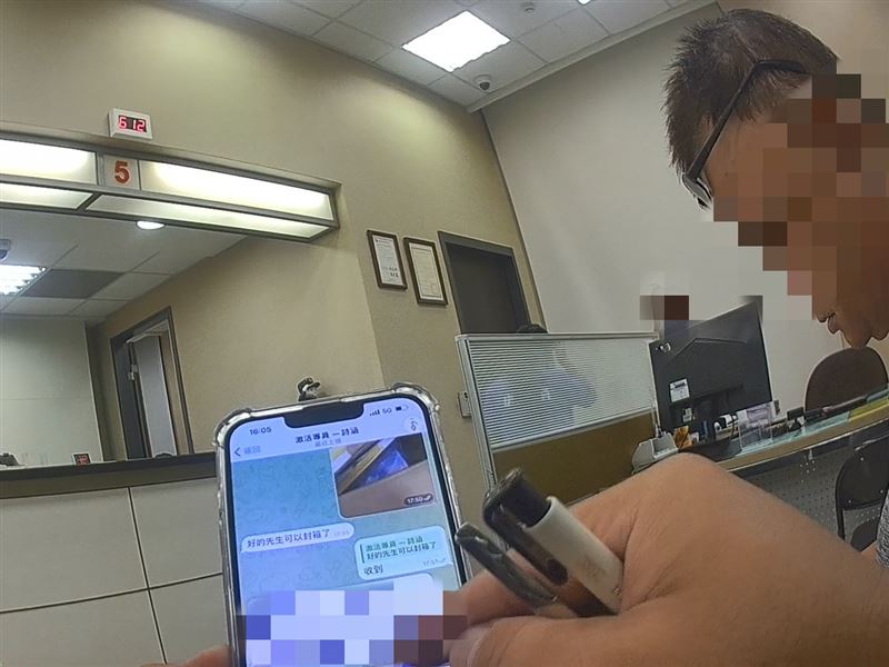 在警方苦勸之下，男子才知道自己遇到詐騙，保住了3000萬積蓄。（圖／桃園電子報提供）