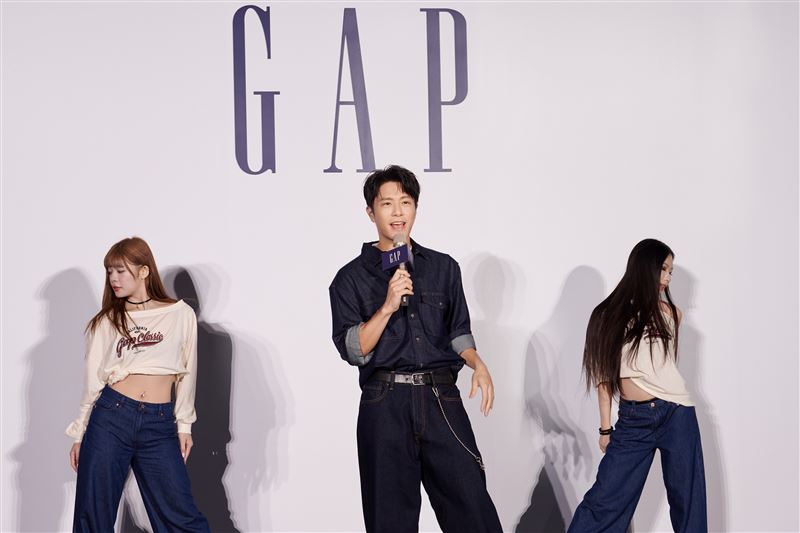 品牌為韋禮安特別訂製拼接外套出席Gap 2025秋季新品預覽暨品牌好友媒體見面會。（圖／品牌業者提供）