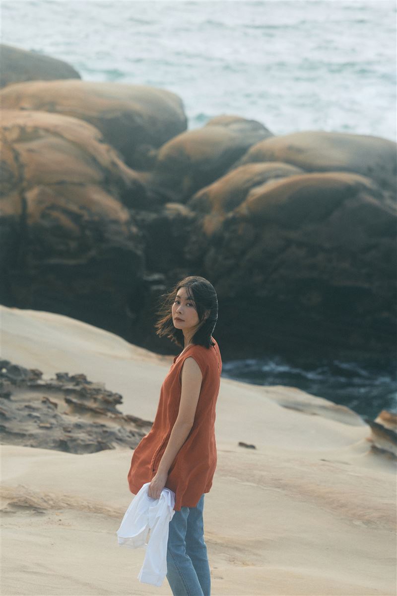 鄭宜農演出舞台劇《後生》。（圖／人力飛行劇團）