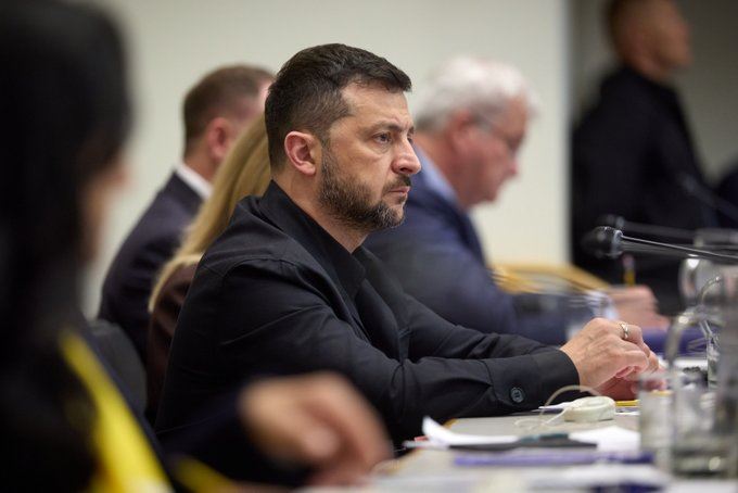 他23日予美國總統川普在聯合國場邊會面，美國總統川普在聯合國場邊會面，似乎成功說服川普回心轉意，讓對方表態挺烏克蘭拿回所有失土。（圖／翻攝自X平台 @ZelenskyyUa）