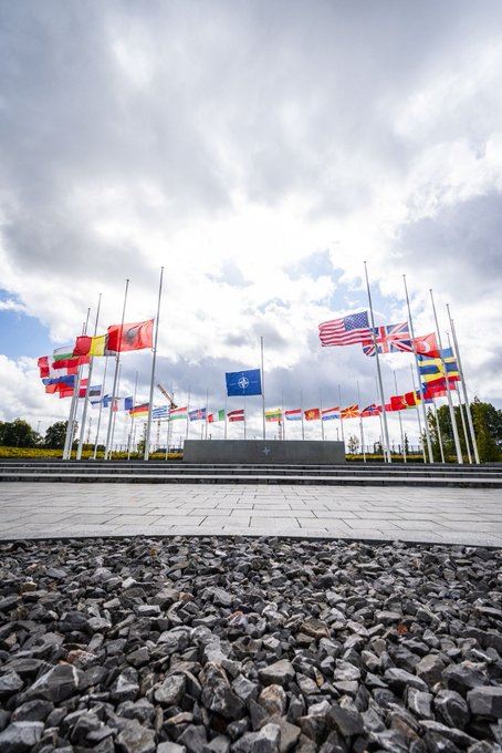 因應愛沙尼亞領空遭俄機侵入事件，北約應其要求召開緊急磋商會議。（圖／翻攝自X平台 @SecGenNATO）