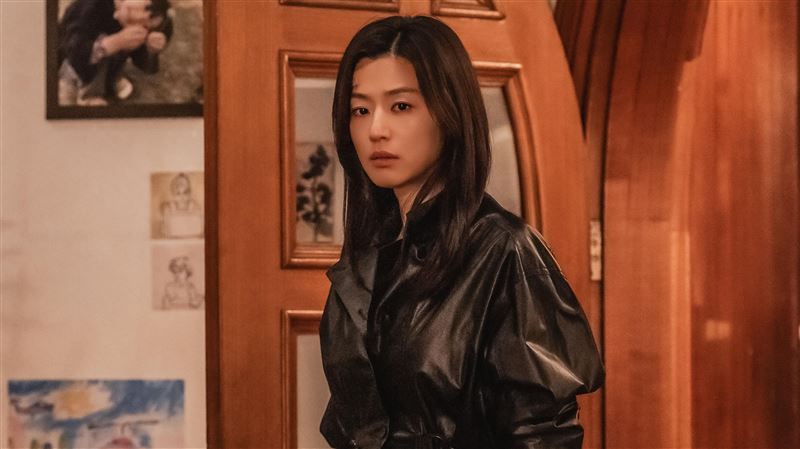 全智賢因為一句台詞惹毛中國網友。（圖／Disney+提供）