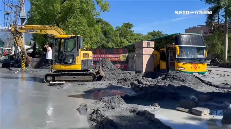 光復國中淤泥近1ｍ　民眾：學校走廊淹慘