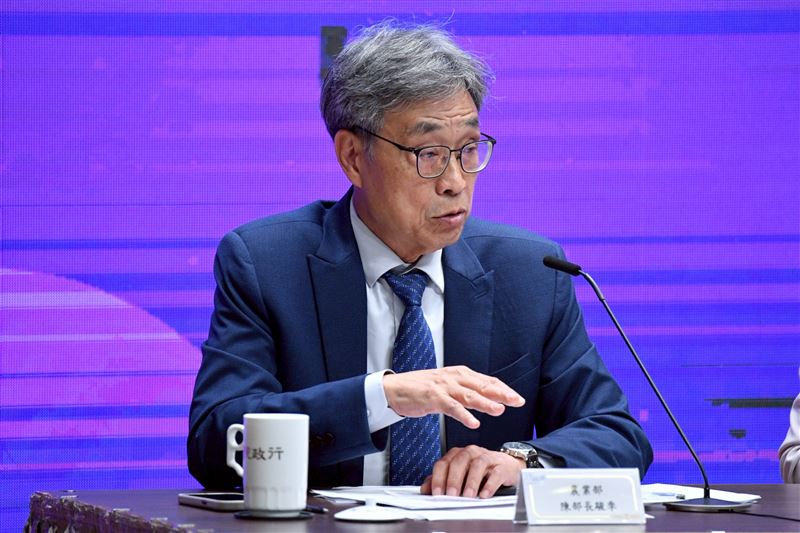 農業部長陳駿季今（25）日出席行政院會會後記者會。（圖／行政院提供）
