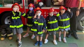 幼兒園化身小小打火英雄學防災。（圖／桃園電子報提供） 