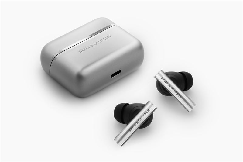 B&amp;O Beo Grace耳機以鋁製外殼與橢圓形耳塞確保舒適度。（圖／翻攝B&amp;O網站）