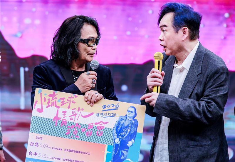 沈文程(左)上康康節目宣傳明年演唱會(圖/中視提供)