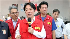 總統賴清德赴花蓮勘災，在馬太鞍教會關心受災民眾。（圖／翻攝畫面）