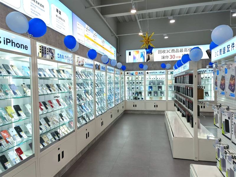 創宇通訊門市有全台最多款二手手機。（圖／品牌業者提供）