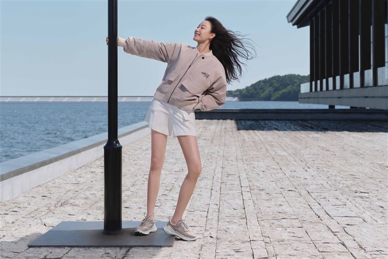 ECCO以全新品牌概念「Life With ECCO」為出發點，鼓勵大眾探索生活中不同的風景。（圖／品牌業者提供）