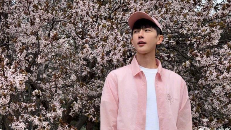 于朦朧之死讓粉絲們不捨，他們期待有真相大白的一天，還于朦朧一個公道。（圖／翻攝自于朦朧微博）