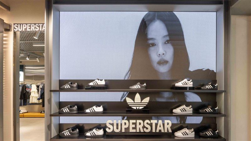 城市最強打卡點 巨型SUPERSTAR佔領心中山