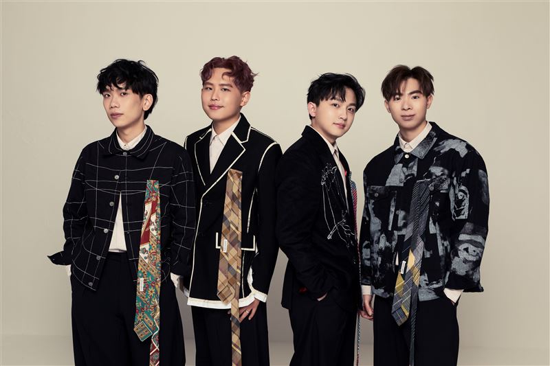 理想混蛋打頭陣參與「滾石撞樂隊2」。（圖／滾石唱片提供）